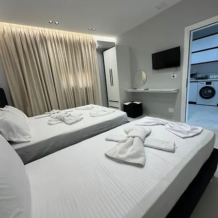 England Panzió Saranda